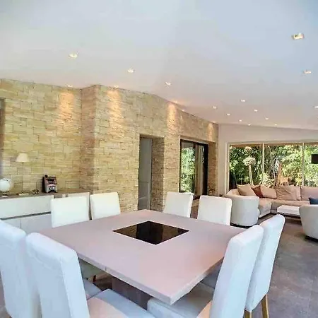 Superb Villa, Swimming Pool, Secluded Gardens Cannes