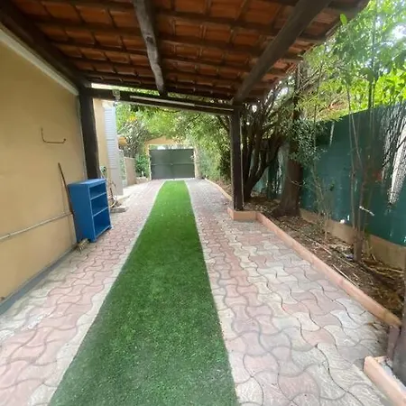Superb Villa, Swimming Pool, Secluded Gardens * Cannes