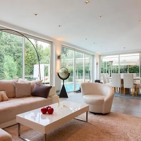 Superb Villa, Swimming Pool, Secluded Gardens Cannes