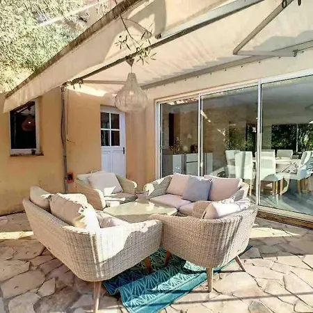 Superb Villa, Swimming Pool, Secluded Gardens * Cannes